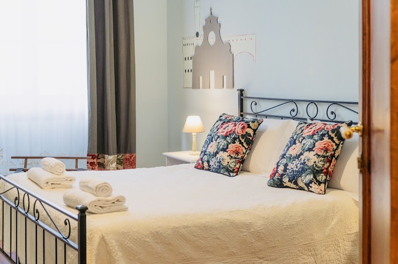 Etrusco Viola - Casa Vacanze, affittacamere, B&B vicino Viola Park e Firenze