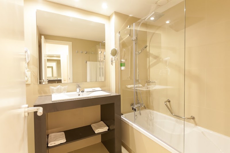 Verdiana Superb 4 Bedroom Sea View - 2