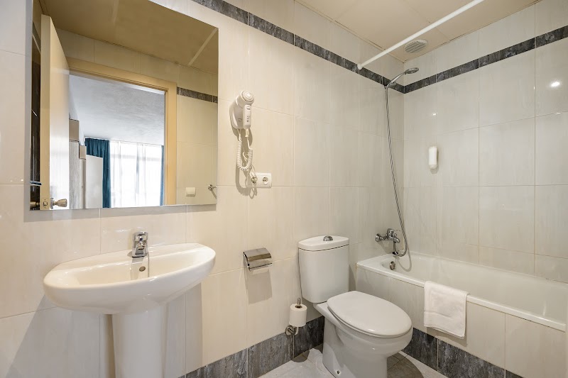 Invisa Hotel Club Cala Verde - 4