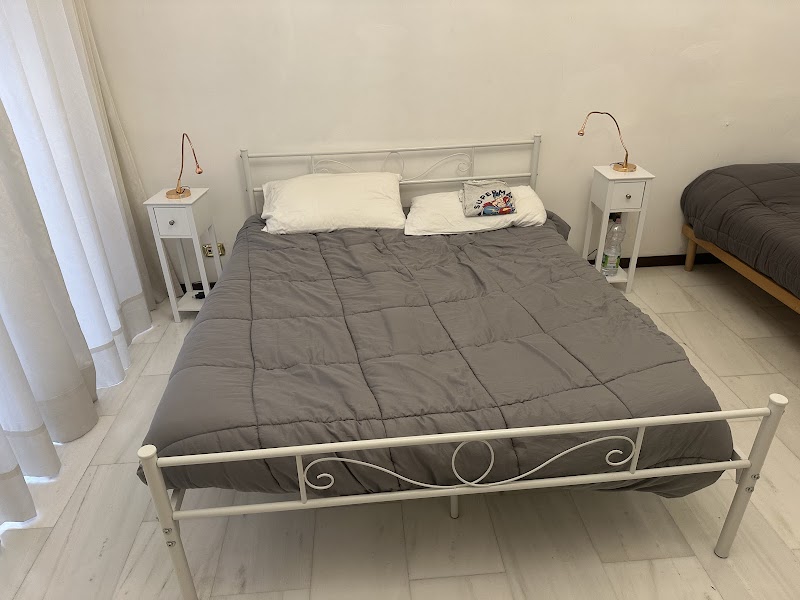 Happy Rooms in Easy House 2 - 2