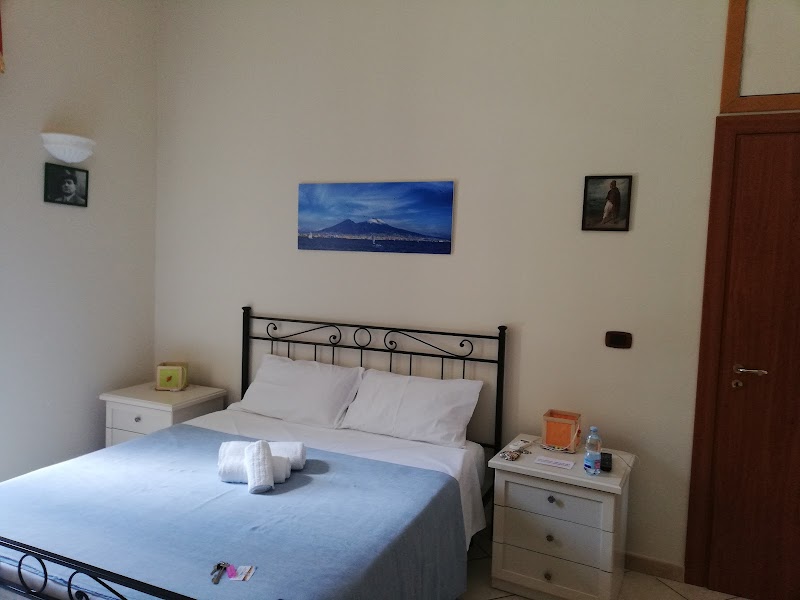 B&B MITILINI Central Station, Naples - 4