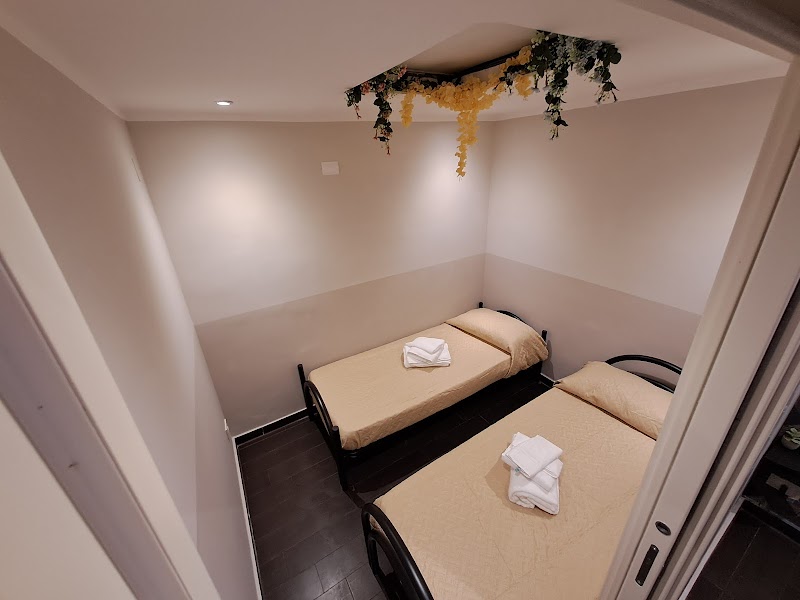 Aircraft services room