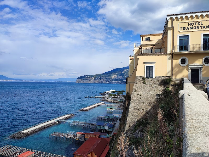 Capodichino Airport Home - 4