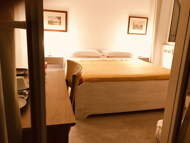 B&B International Garibaldi - 3