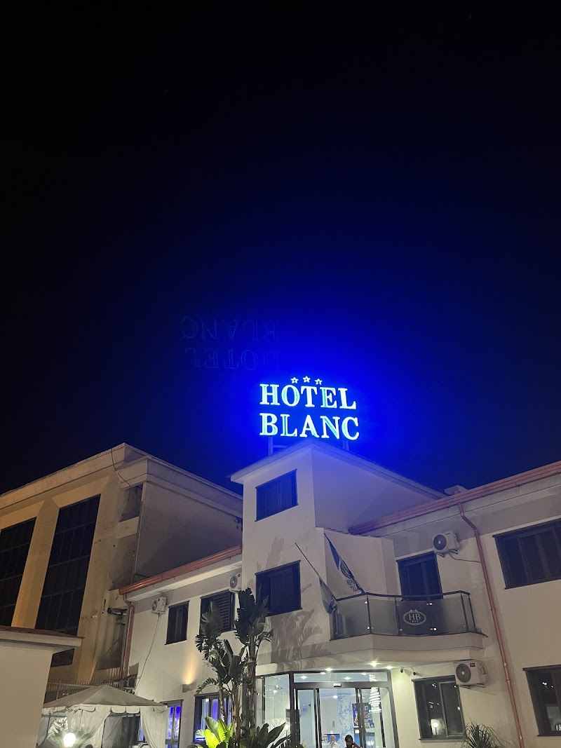 Hotel Blanc - 3