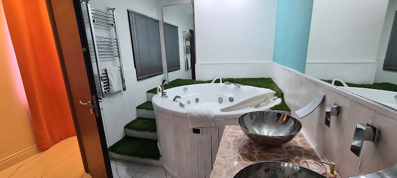 Tiffany's Luxury Resort