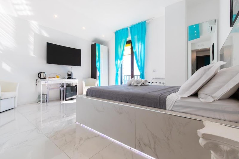 Tiffany's Luxury Resort - 3