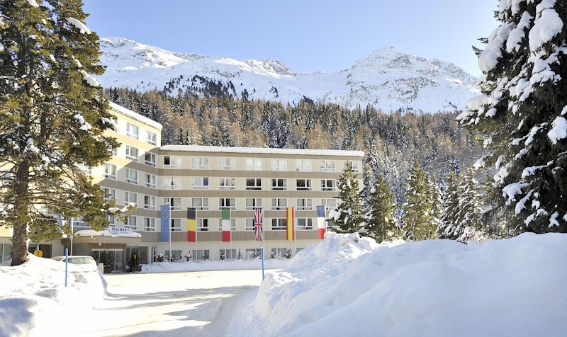 Club Med Saint-Moritz - Swiss Alps - 4